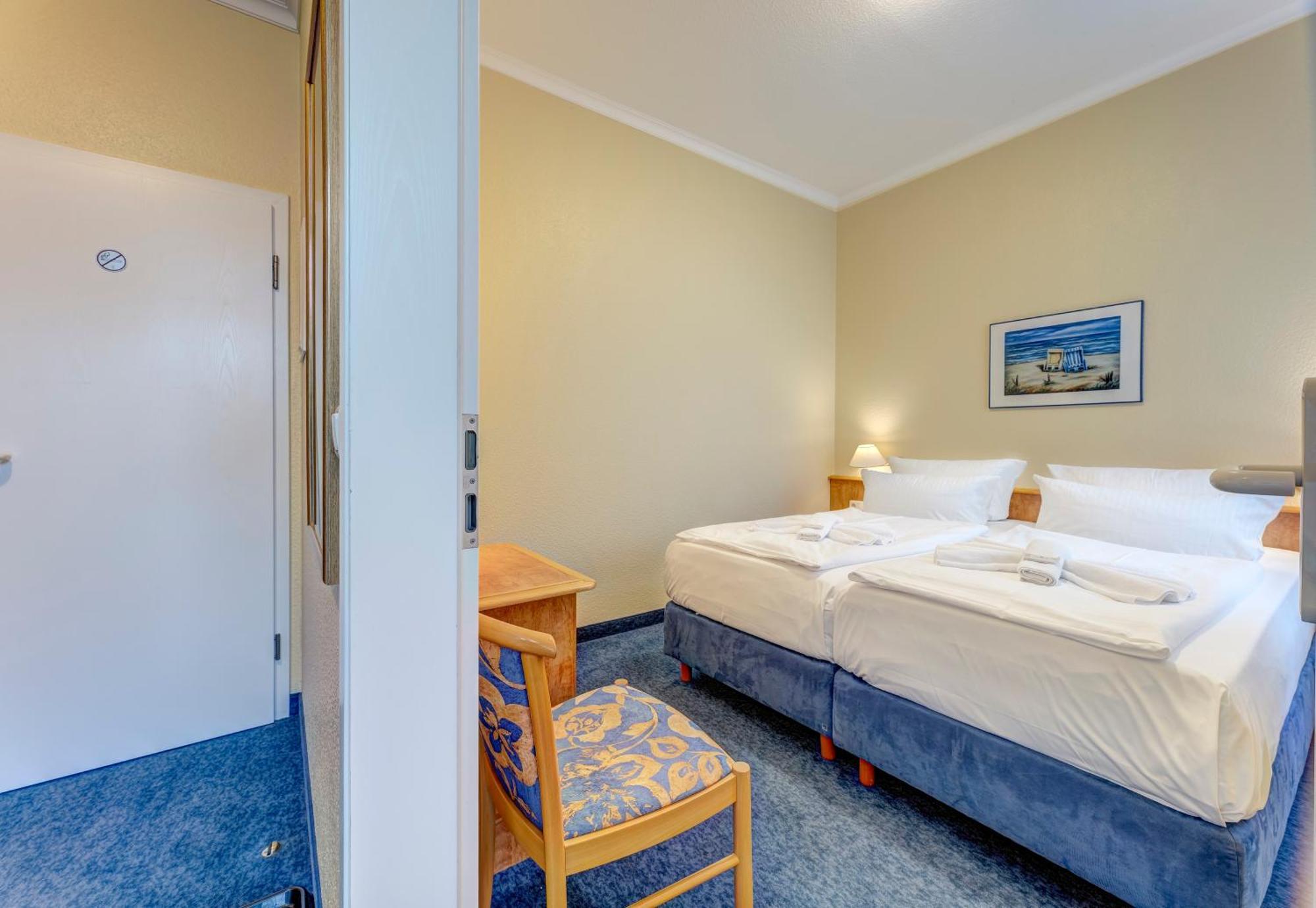 Haus Seeblick Hotel Garni & Ferienwohnungen Zinnowitz Bagian luar foto