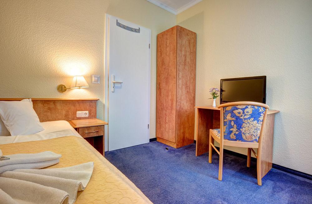 Haus Seeblick Hotel Garni & Ferienwohnungen Zinnowitz Bagian luar foto